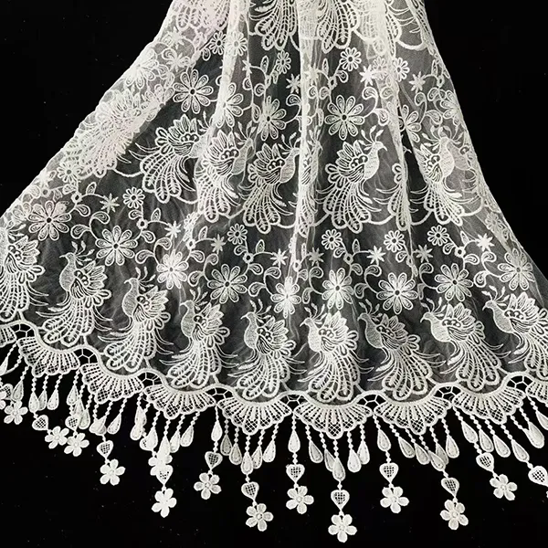 Lace sulaman: nuduhake keanggunan feminin