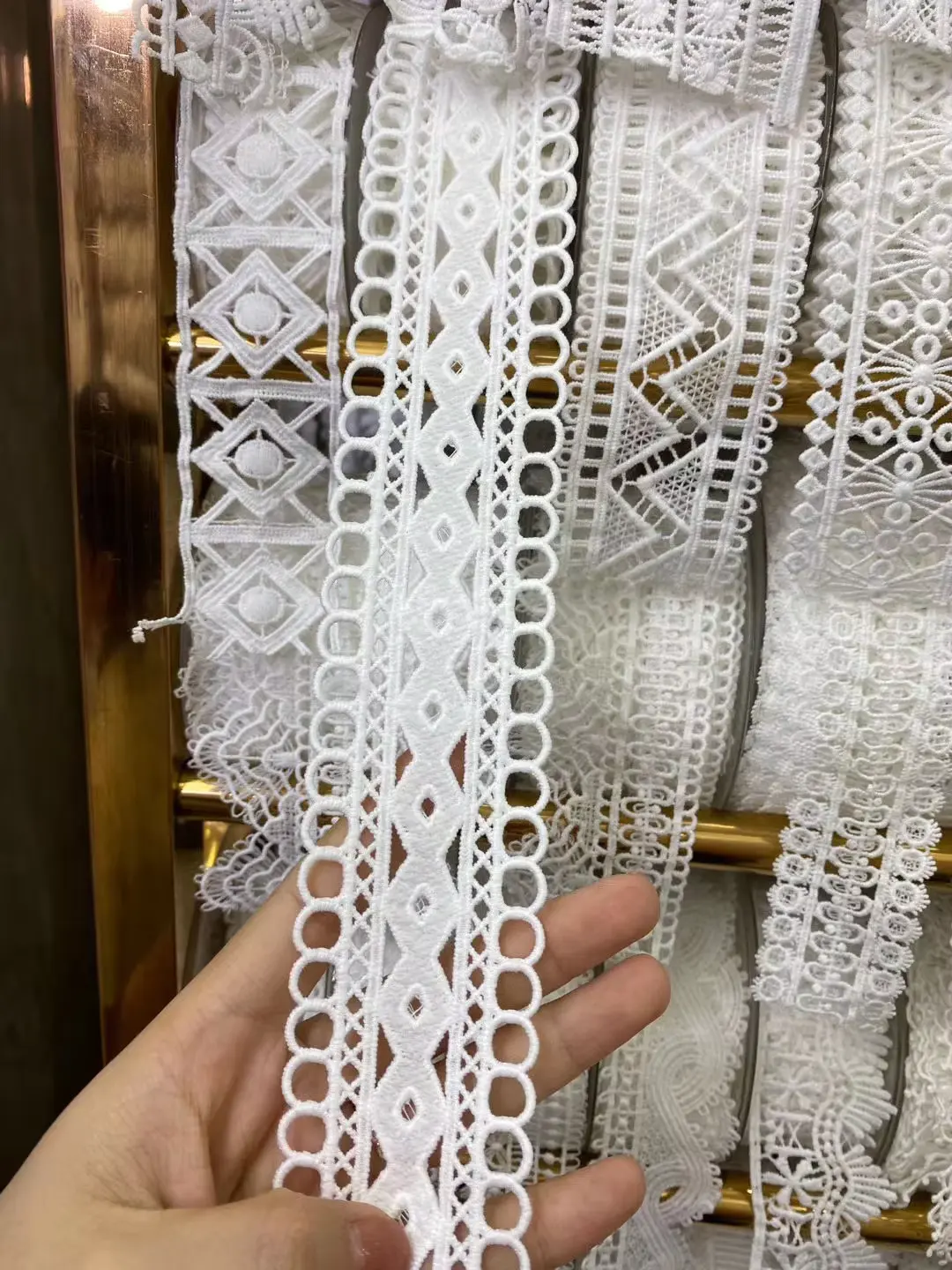 Customized White Milk Silk Embroidery Lace Vintage Chemical Lace For Wedding Dresses Shoes And Other Clothing Accessories Customized White Milk Silk Embroidery Lace Vintage Chemical Lace For Wedding Dresses Shoes And Other Clothing Accessories